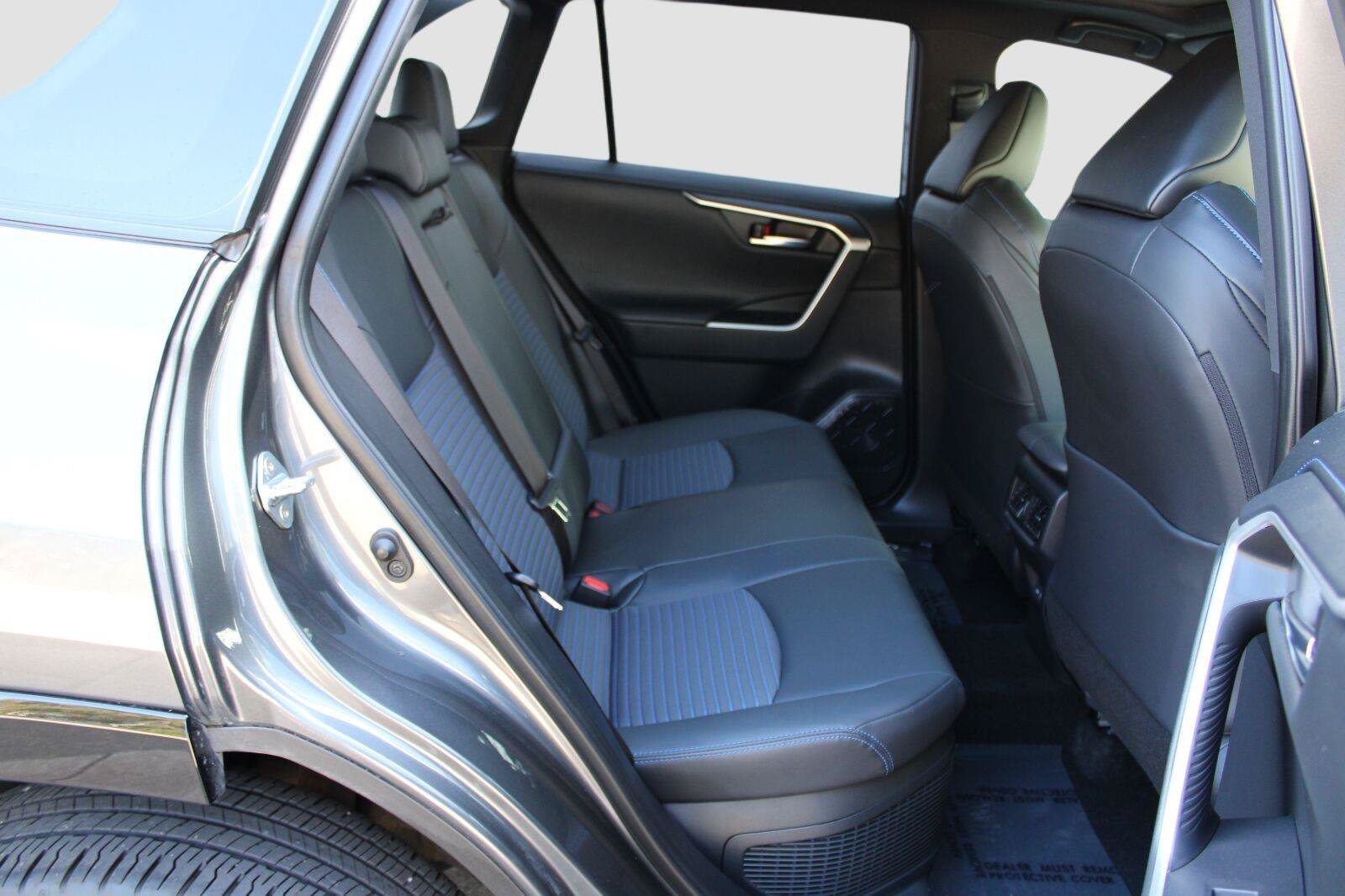 Used 2024 Toyota RAV4 XSE w/ Advanced Technology Package AWD/4WD image 40