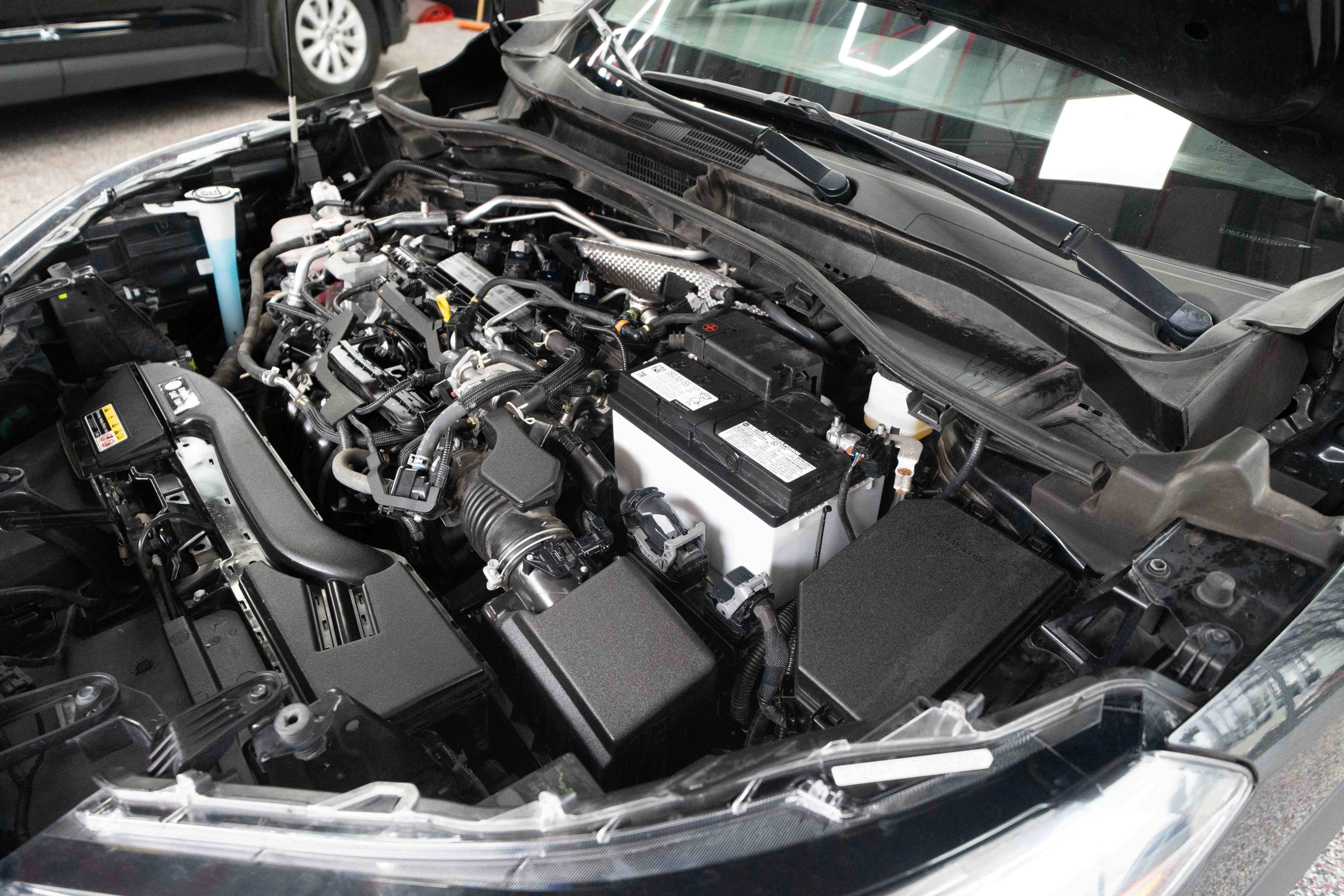 Used 2023 Toyota Corolla Cross XLE image 33