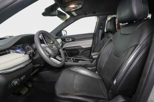 Used 2023 Jeep Compass Limited AWD/4WD image 38