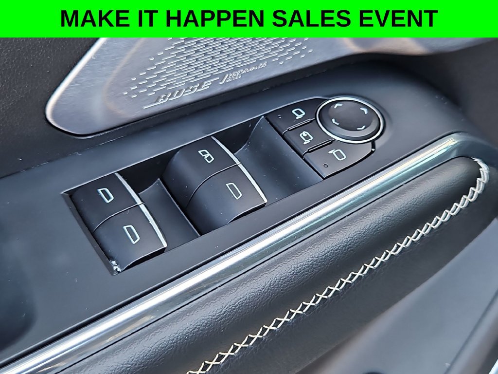 Used 2025 GMC Acadia Denali w/ Super Cruise Package FWD image 12