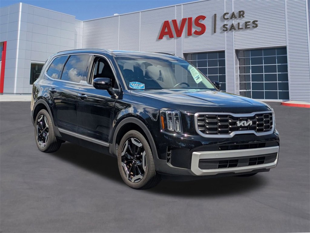 Used 2025 Kia Telluride S image 3