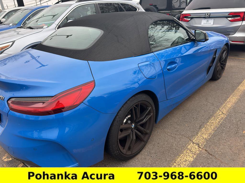 Used 2022 BMW Z4 M40i w/ Premium Package image 3