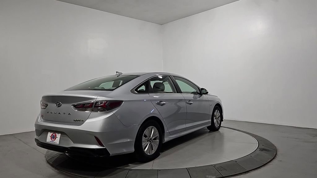 Used 2018 Hyundai Sonata SE image 5