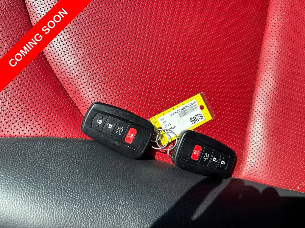 Used 2021 Toyota Highlander XSE AWD/4WD image 37