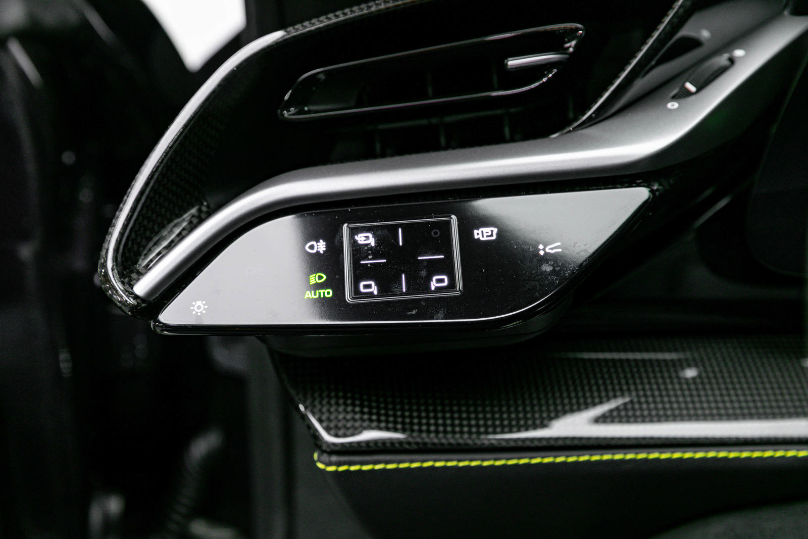 Certified 2024 Ferrari SF90 Spider image 32