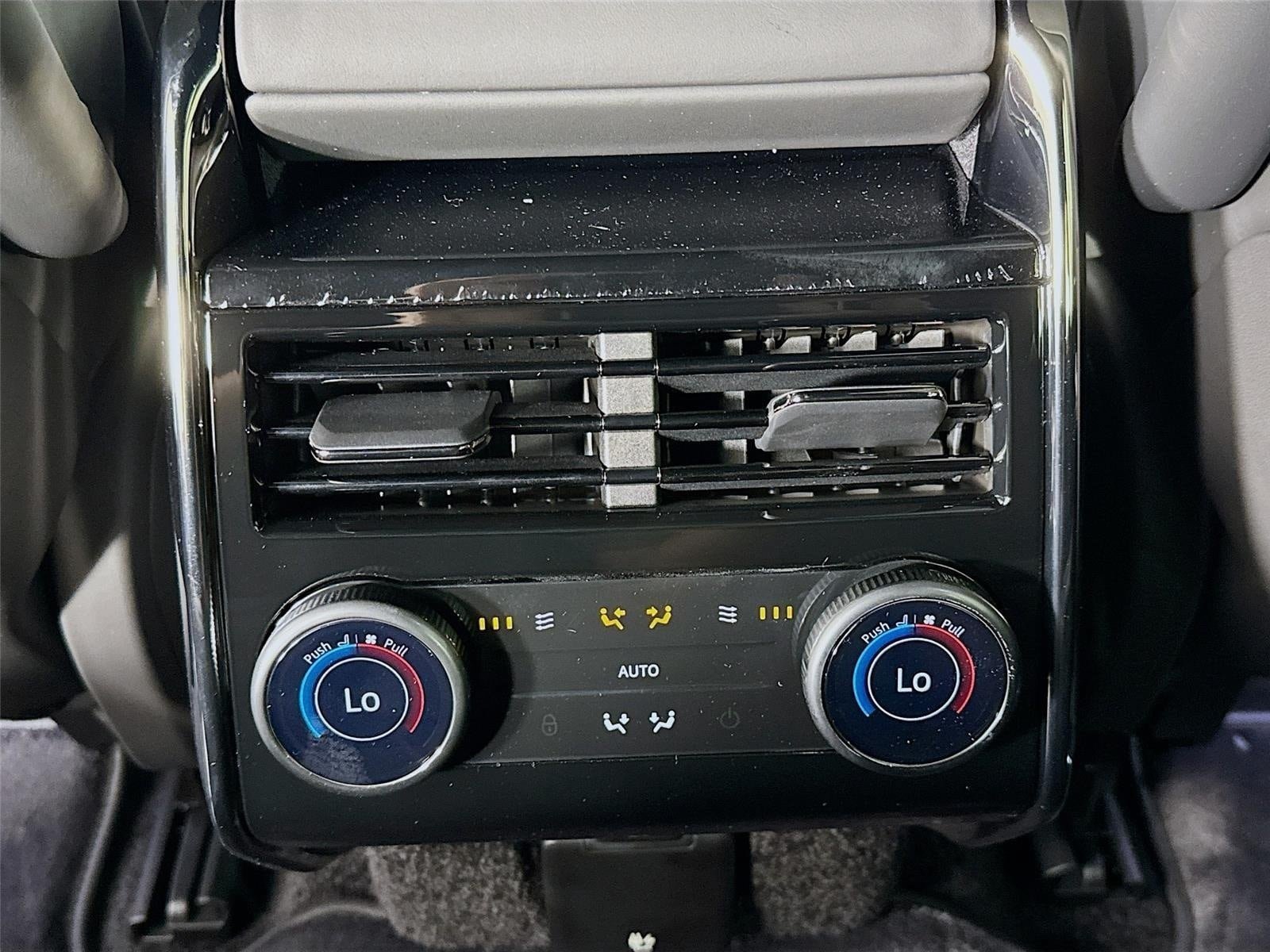 New 2026 Land Rover Range Rover SV AWD/4WD image 27