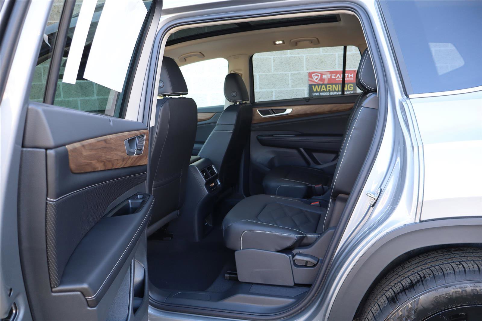 New 2026 Volkswagen Atlas SE image 24