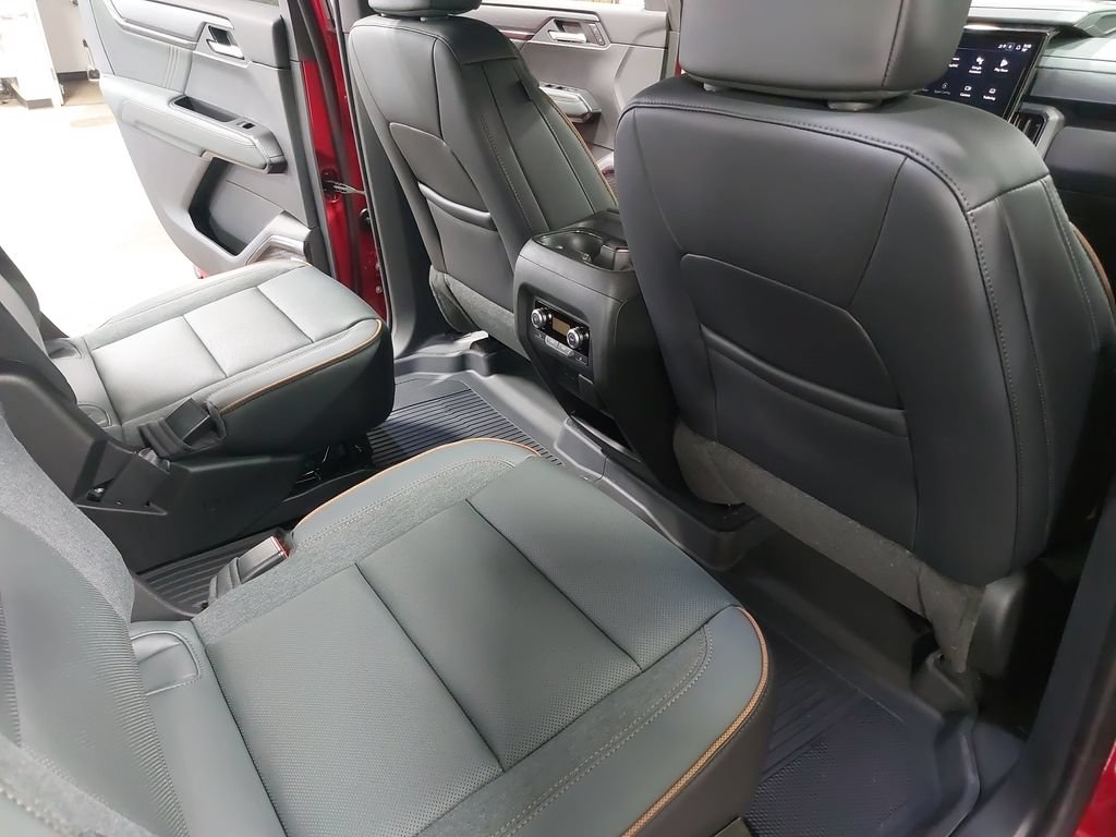 New 2026 GMC Acadia AT4 w/ Super Cruise Package AWD/4WD image 11