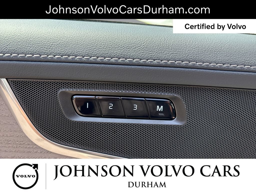 Certified 2025 Volvo XC90 B5 Core AWD/4WD image 16