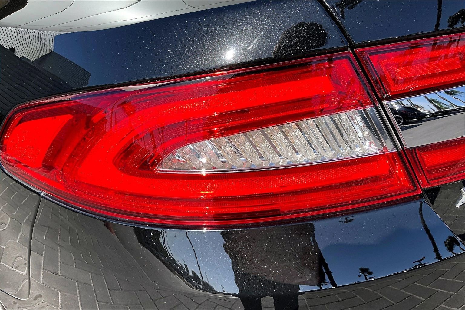 Used 2015 Jaguar XF Portfolio RWD image 29