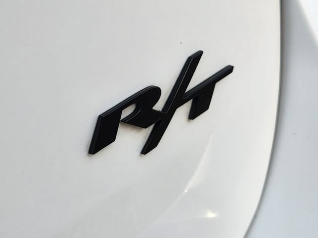 Used 2023 Dodge Durango R/T w/ Blacktop Package RWD image 12