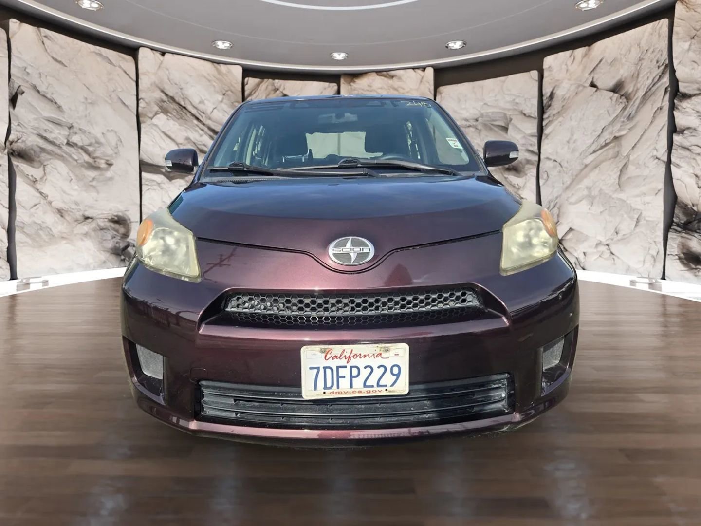 Used 2013 Scion xD image 2