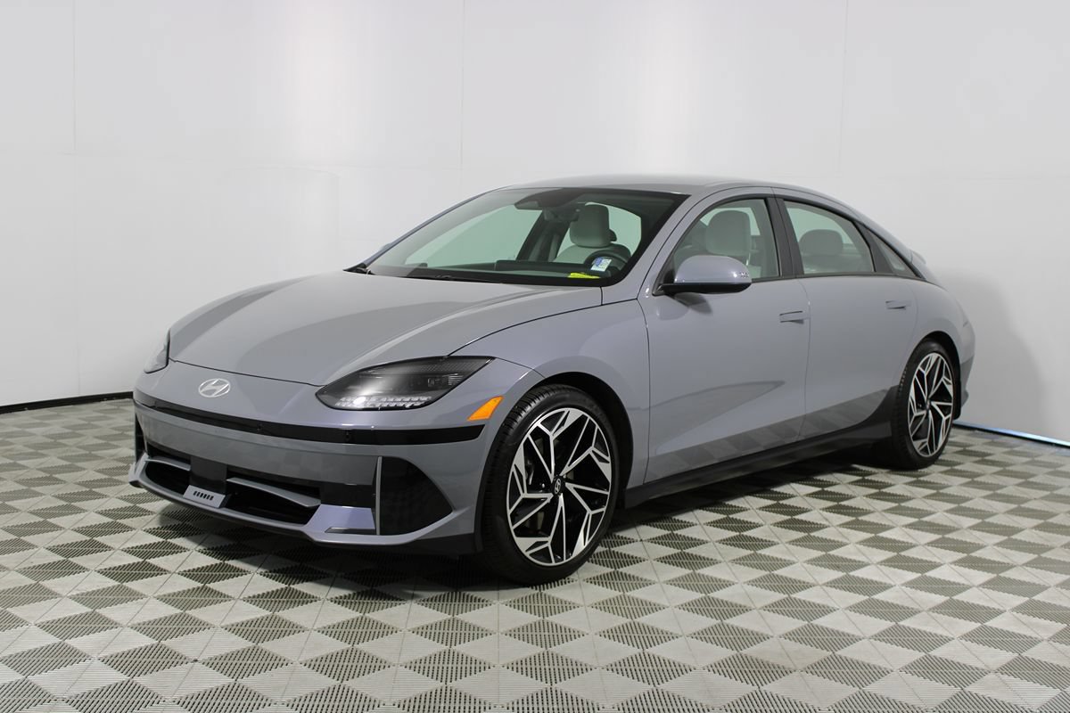 Used 2023 Hyundai Ioniq 6 SEL RWD image 3