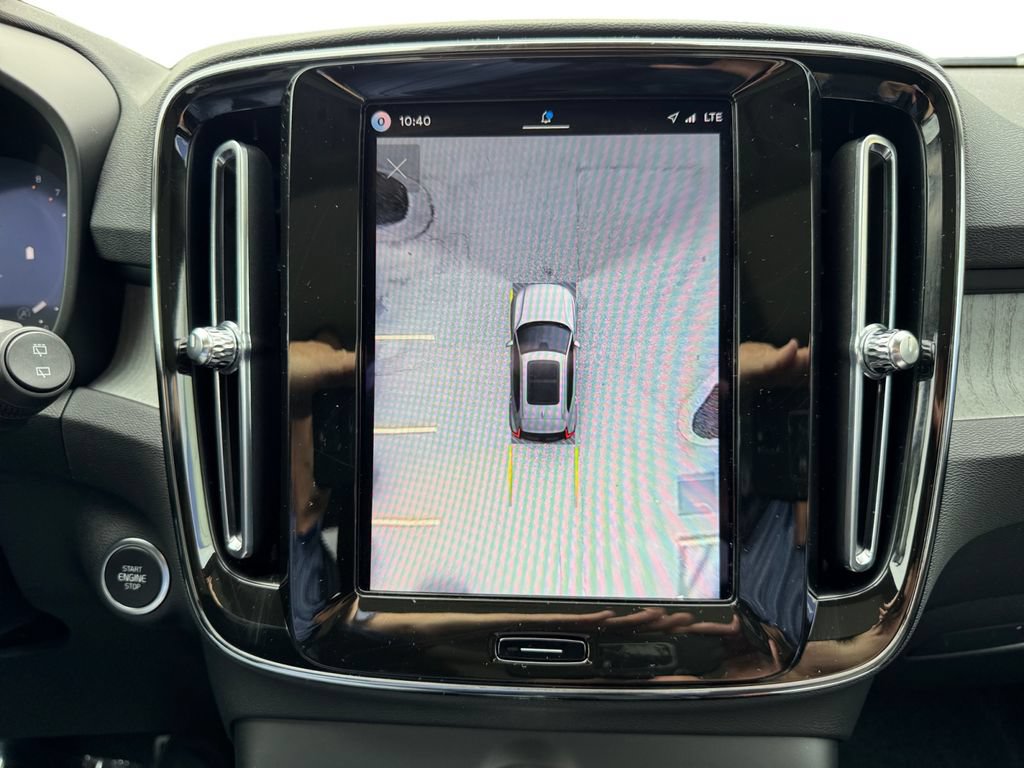 Certified 2026 Volvo XC40 B5 Plus AWD/4WD image 20