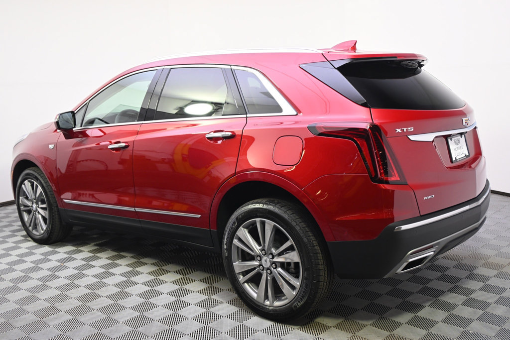 New 2026 Cadillac XT5 Premium Luxury w/ LPO, Floor Liner Package AWD/4WD image 3