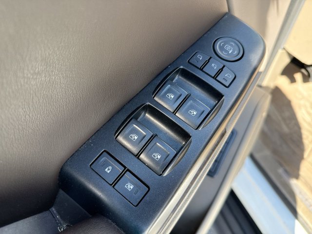 Used 2016 Chevrolet Tahoe LT AWD/4WD image 13
