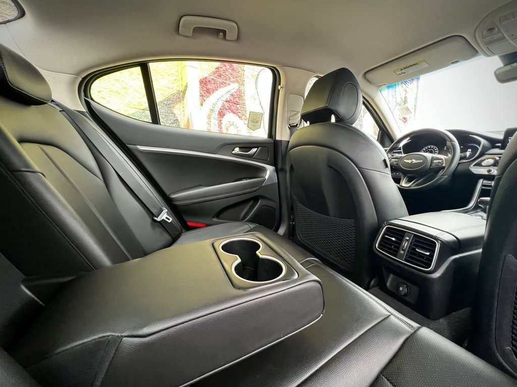 Used 2022 Genesis G70 2.0T image 24