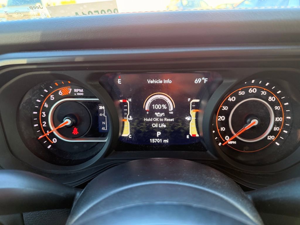 Used 2024 Jeep Wrangler Unlimited Rubicon w/ Technology Group image 19