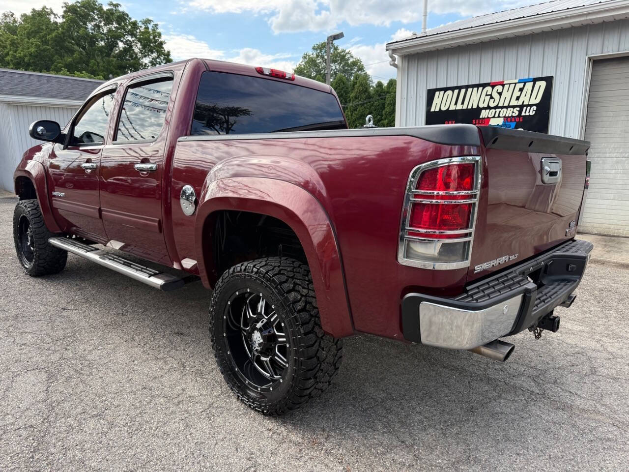 Used 2013 GMC Sierra 1500 SLT w/ LPO, Deluxe Chrome Package AWD/4WD image 9