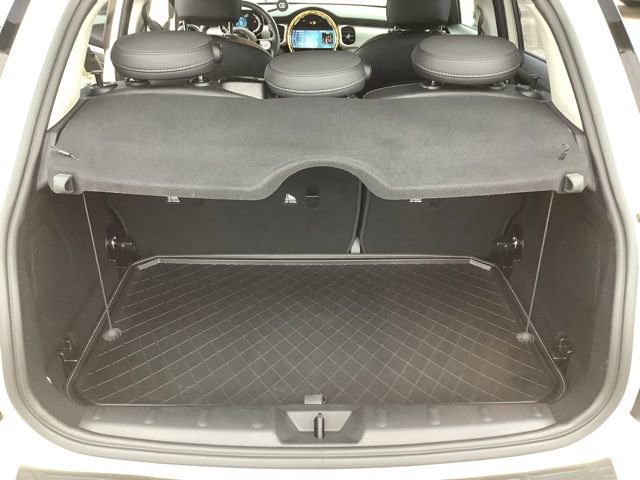 Used 2023 MINI Cooper 4-Door Hardtop image 12