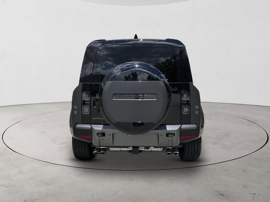 New 2026 Land Rover Defender 110 V8 AWD/4WD image 4