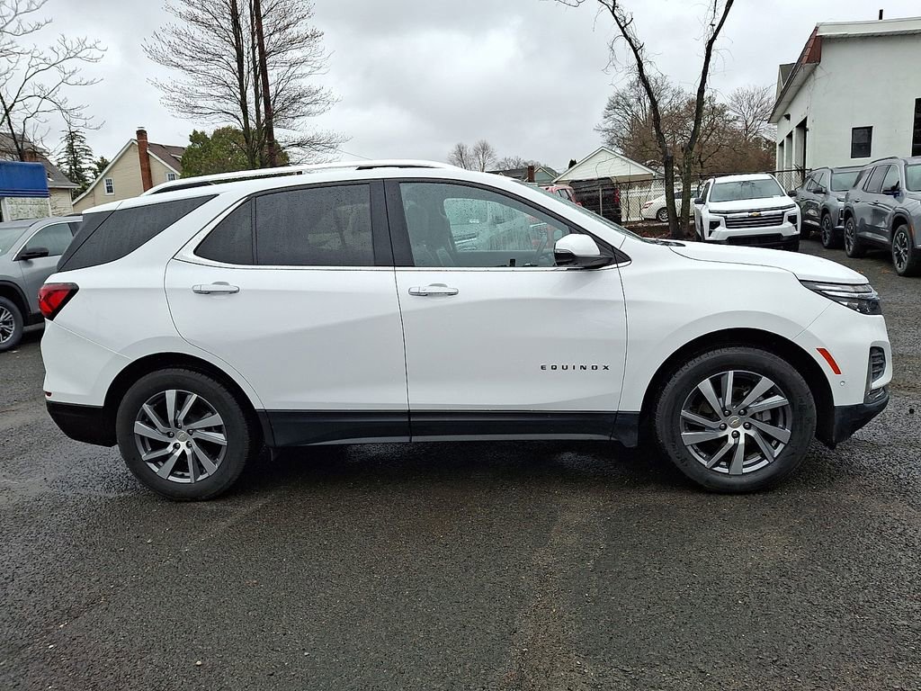 Used 2023 Chevrolet Equinox Premier image 9