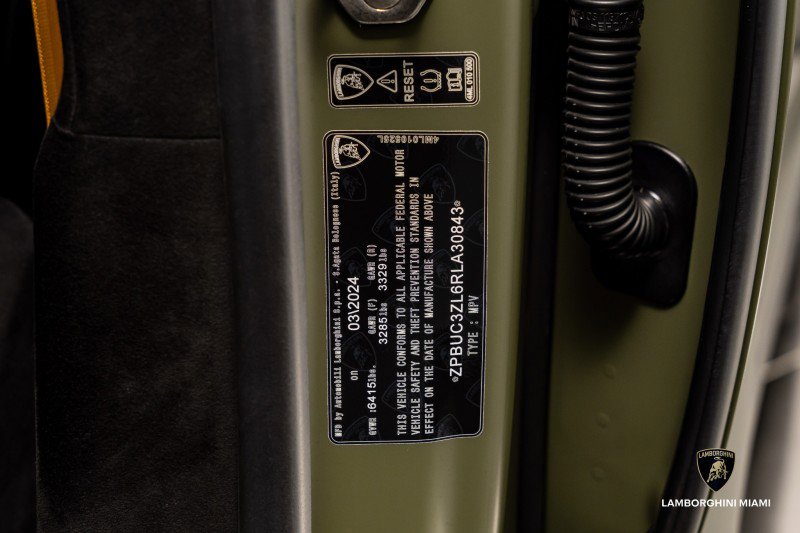 Used 2024 Lamborghini Urus Performante image 73