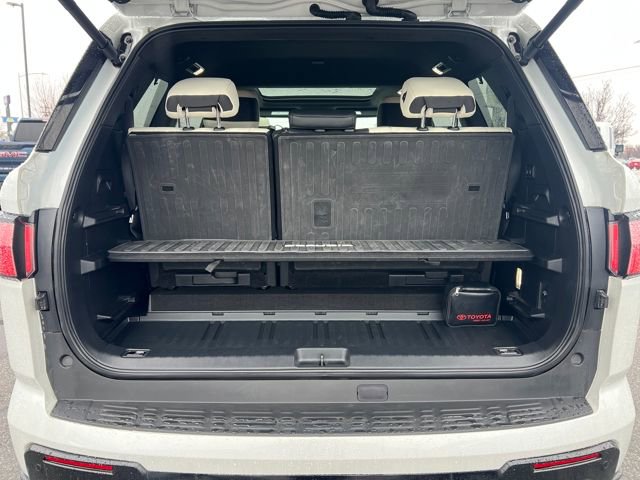 Used 2024 Toyota Sequoia Capstone image 12