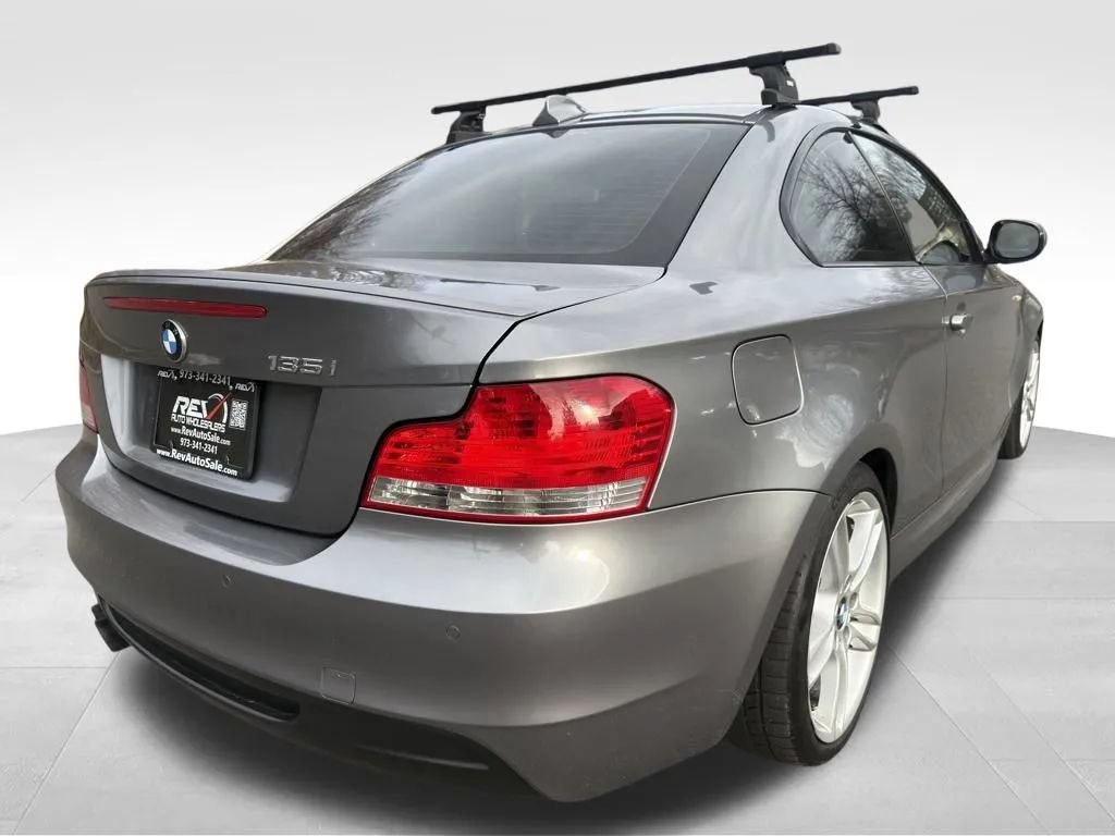Used 2010 BMW 135i Coupe RWD image 5