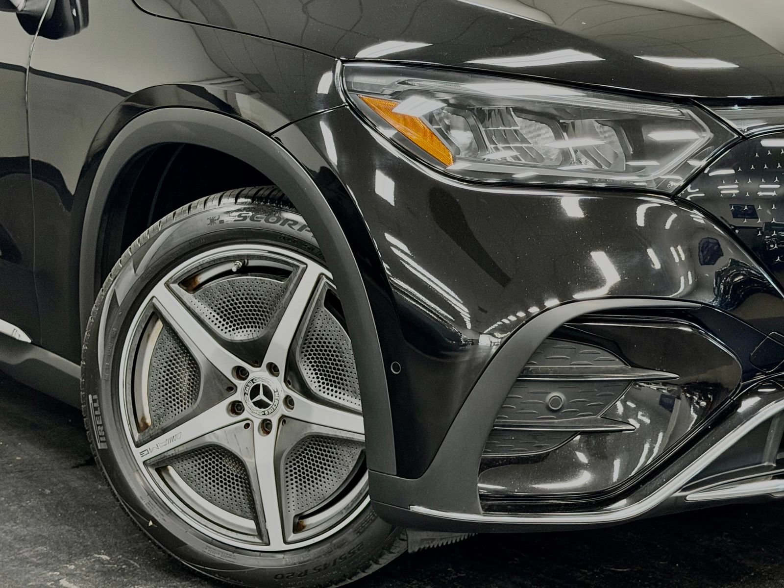Certified 2023 Mercedes-Benz EQE 500 4MATIC SUV image 4