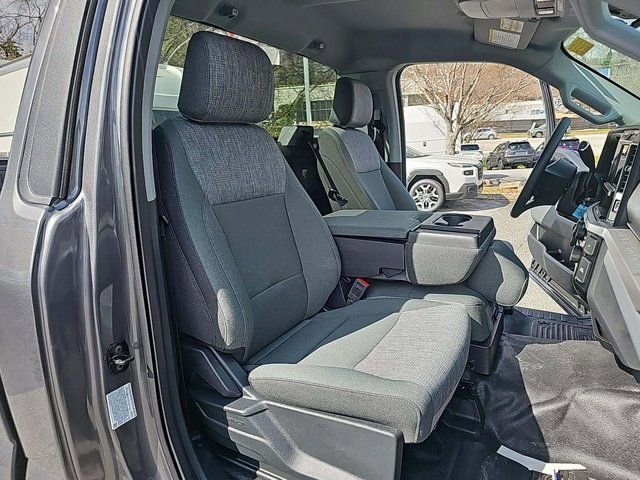 Used 2025 Ford F350 XLT w/ FX4 Off-Road Package image 7