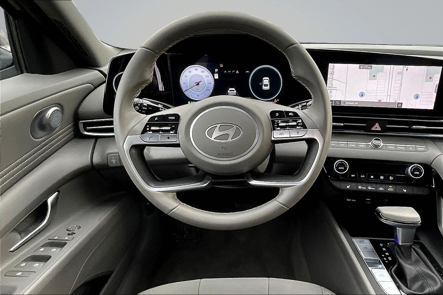 Used 2024 Hyundai Elantra SEL w/ Convenience Package FWD image 7