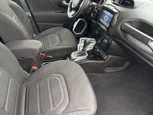 Used 2021 Jeep Renegade Latitude image 37