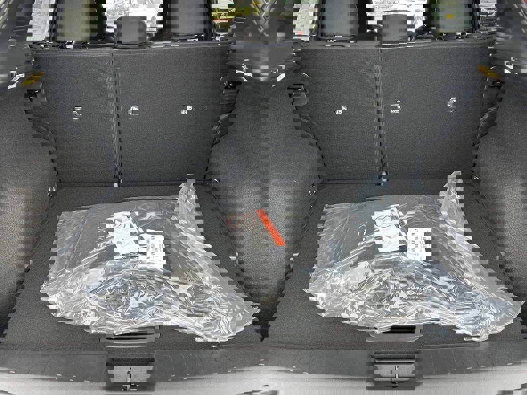 New 2026 Nissan Kicks SV image 14