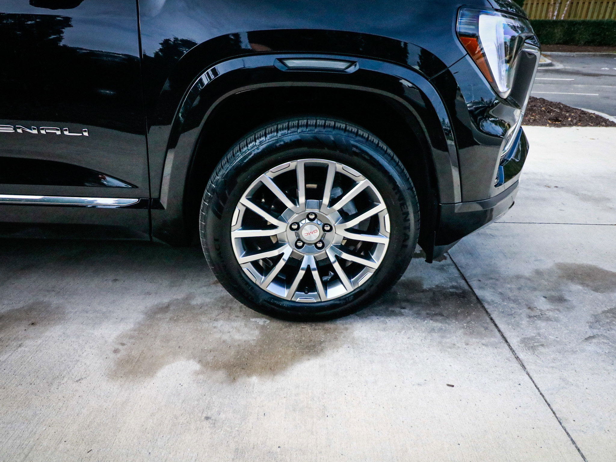 Used 2026 GMC Terrain Denali image 13