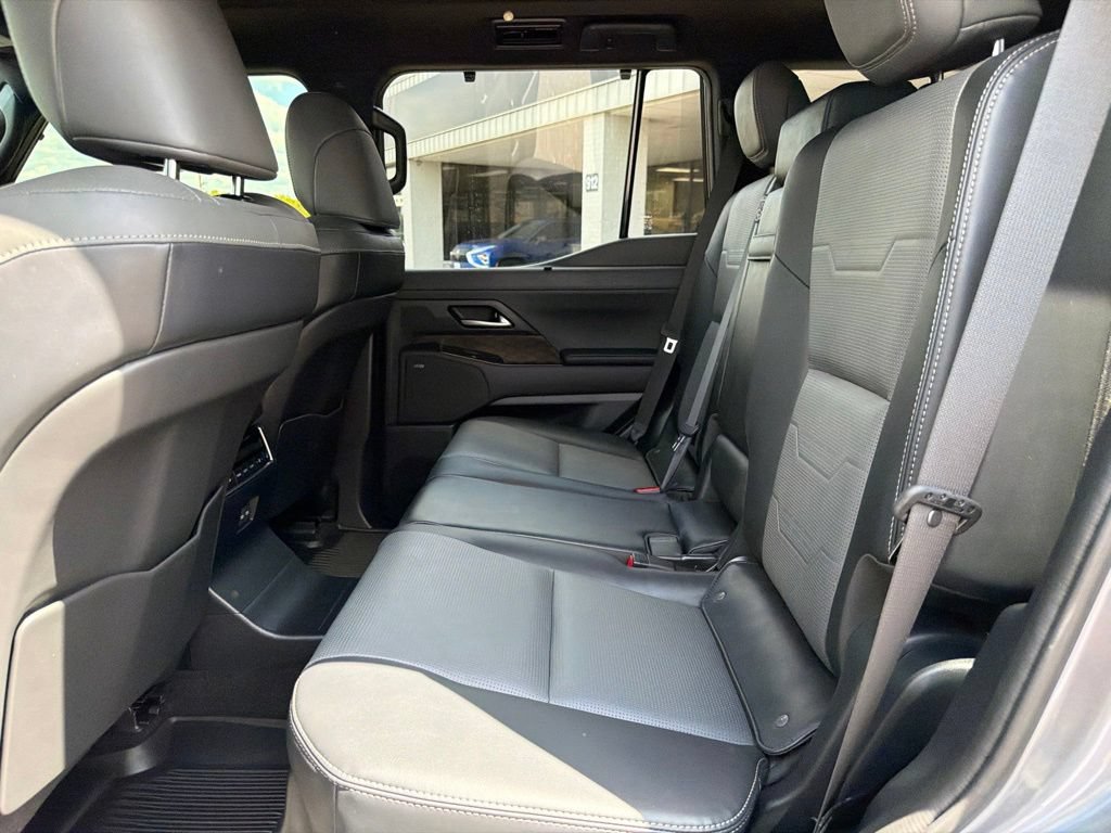Used 2025 Lexus GX 550 AWD/4WD image 38