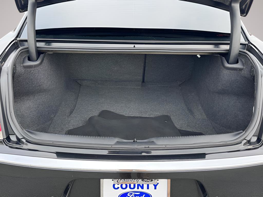 Used 2021 Chrysler 300 Touring L image 35