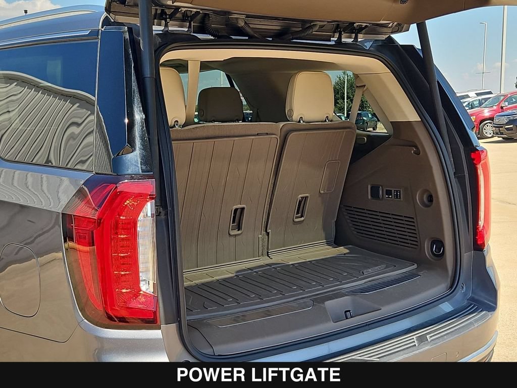 Used 2021 GMC Yukon Denali w/ Denali Ultimate Package AWD/4WD image 37