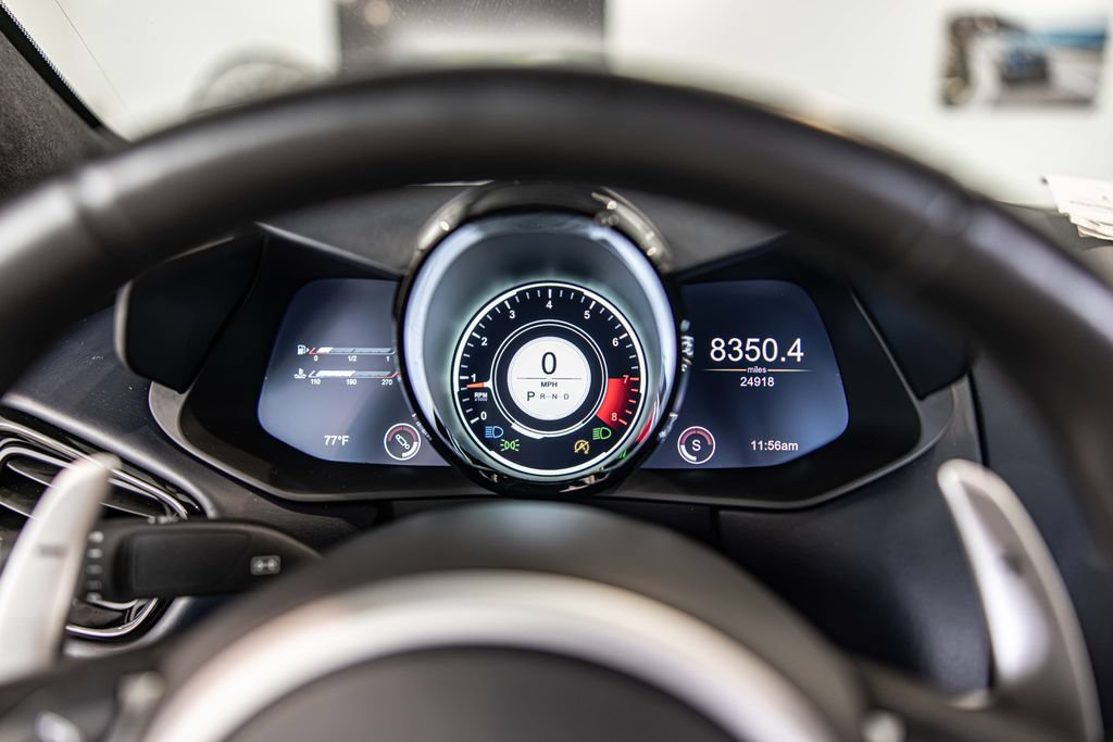 Used 2020 Aston Martin V8 Vantage Coupe RWD image 21