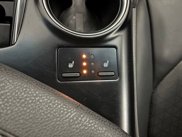 Used 2020 Toyota Camry XSE image 23