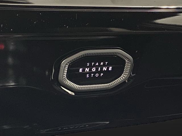 New 2026 Jeep Grand Cherokee Altitude image 29