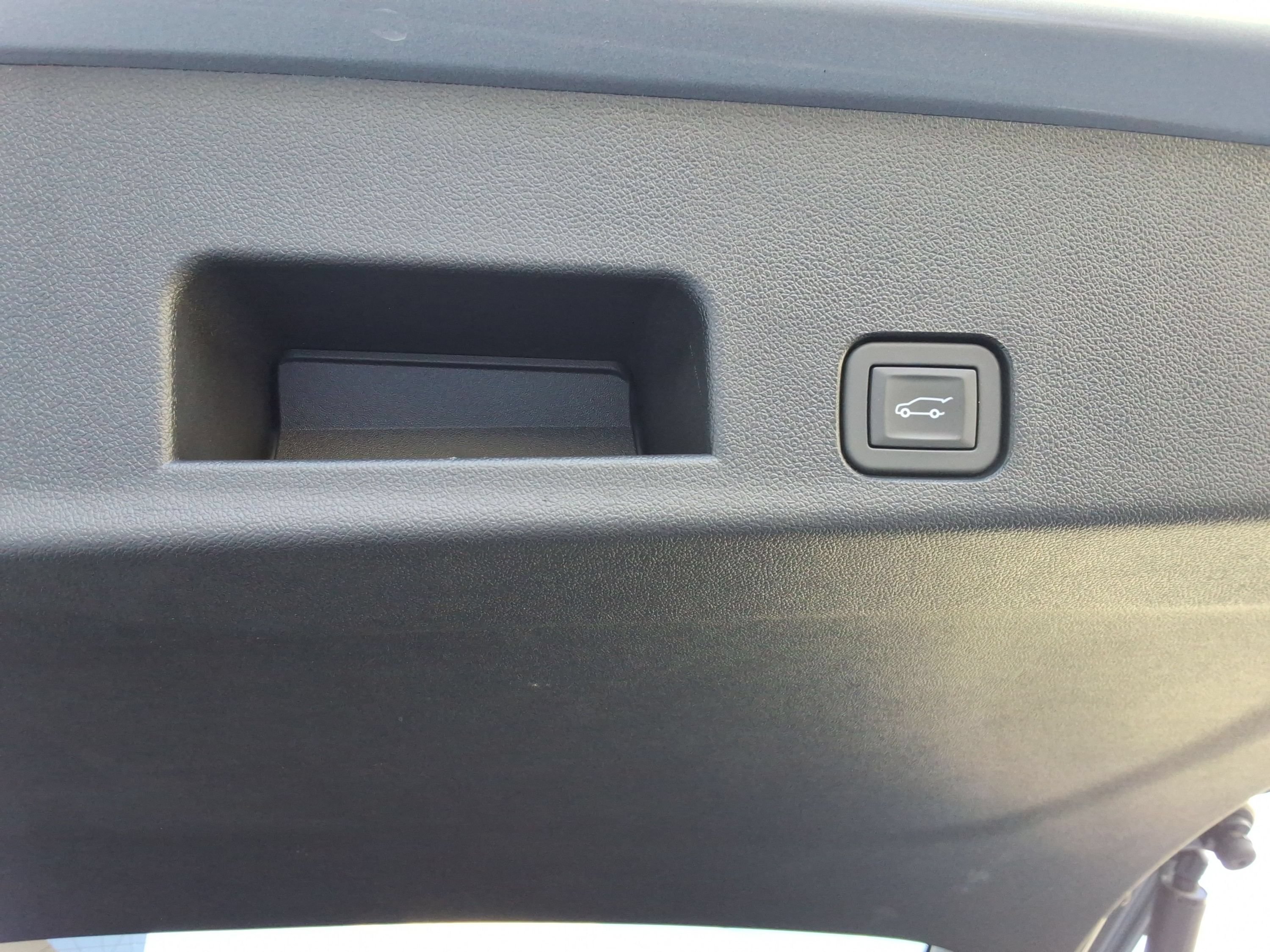 Used 2026 GMC Acadia Elevation FWD image 25