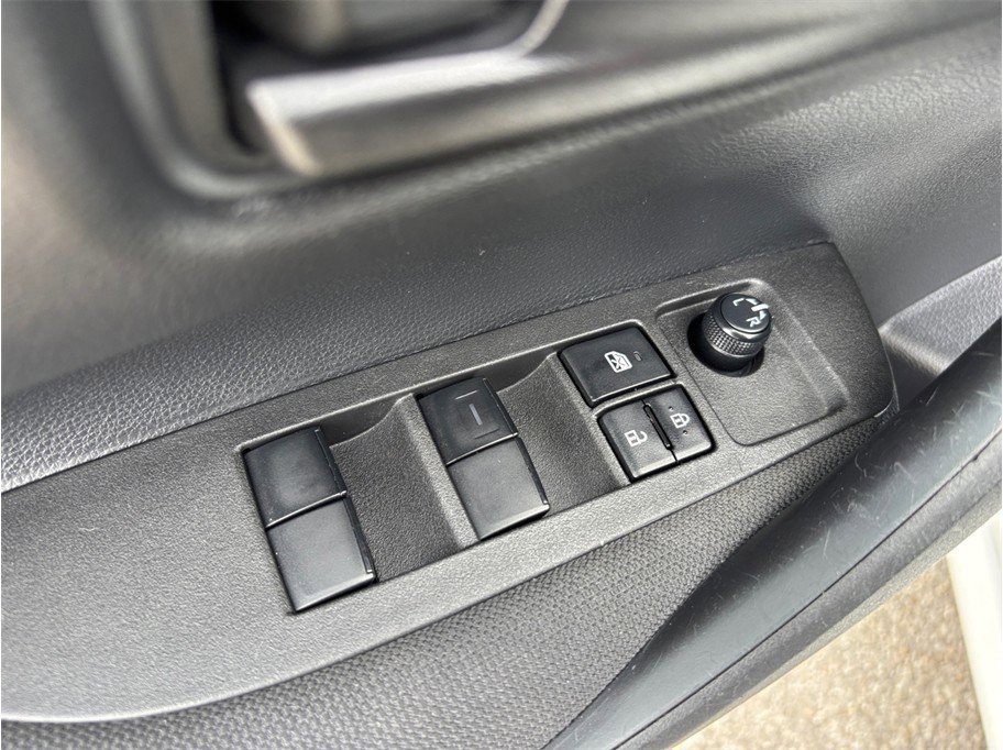 Used 2022 Toyota Corolla LE image 17