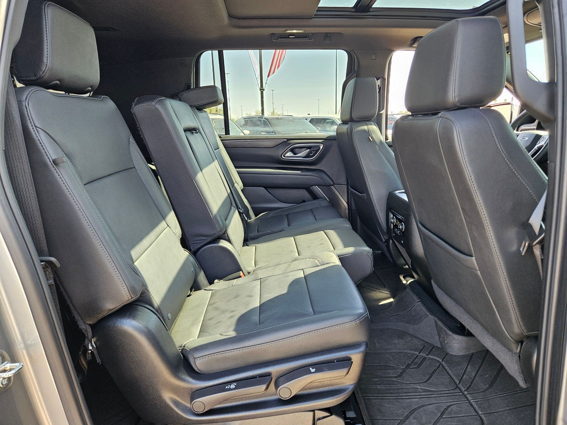 Certified 2024 Chevrolet Suburban Z71 AWD/4WD image 27