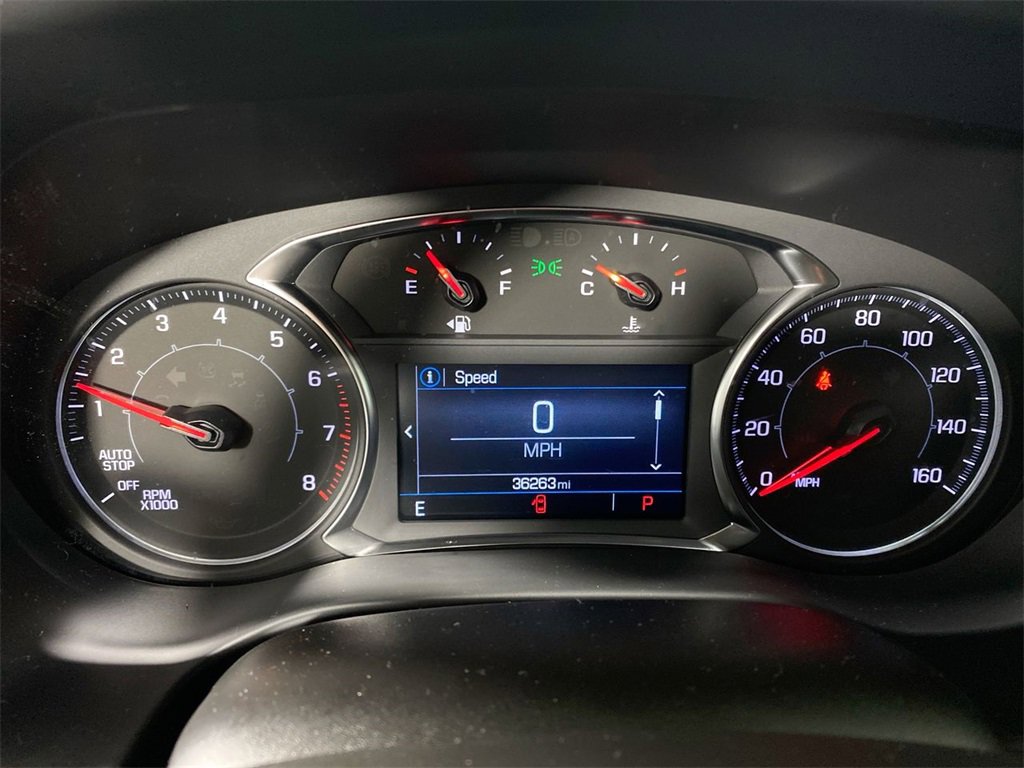 Certified 2023 GMC Acadia SLE w/ Driver Convenience Package image 15