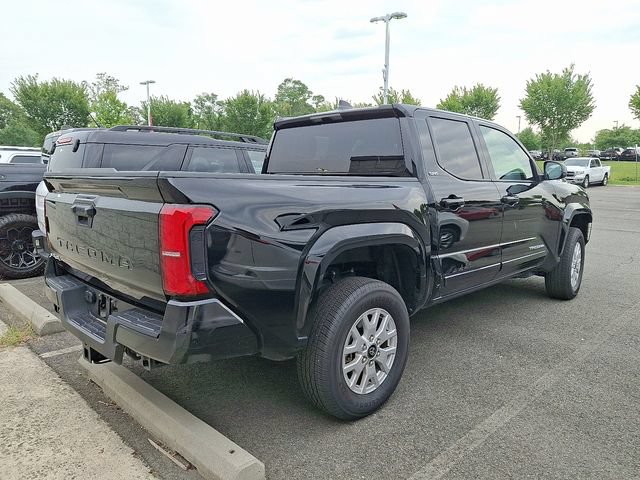 Used 2025 Toyota Tacoma SR5 AWD/4WD image 4