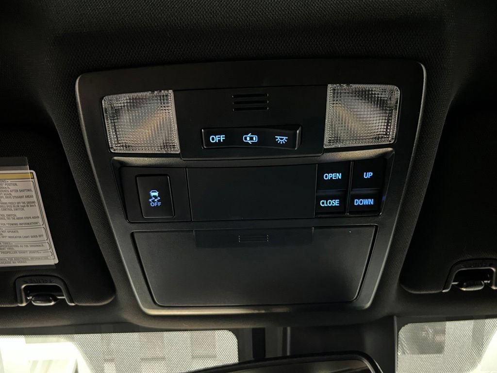 Used 2019 Toyota Tacoma TRD Sport AWD/4WD image 25