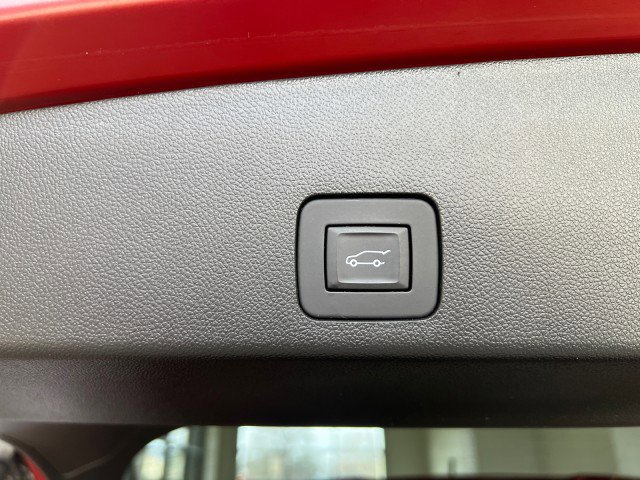 Used 2024 Buick Encore GX Avenir w/ Avenir Convenience Package image 12