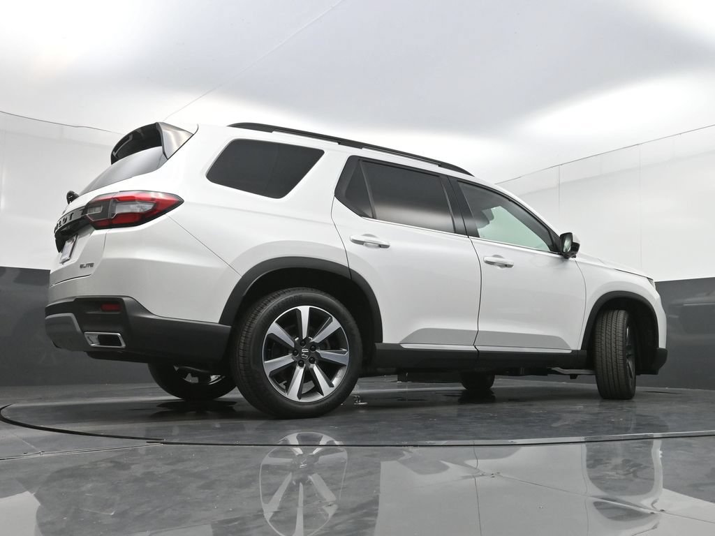 Used 2024 Honda Pilot Elite image 34