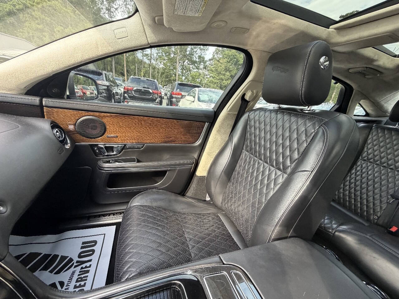 Used 2016 Jaguar XJ L Supercharged RWD image 26